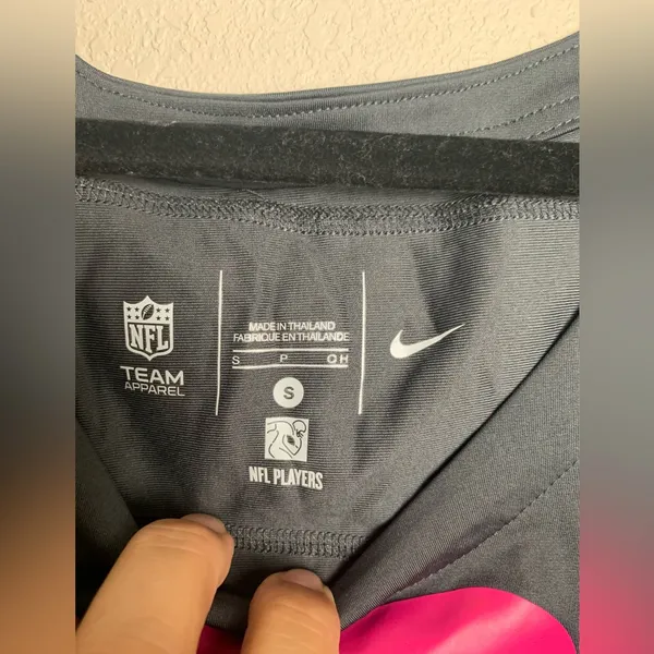 Nike NFL Womens Size Small Drew‎ Brees Breast Cancer Awareness Jersey - Image 2