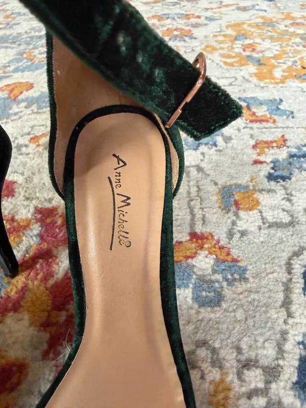 Anne Mitchell’s Green Velvet heels - Image 3