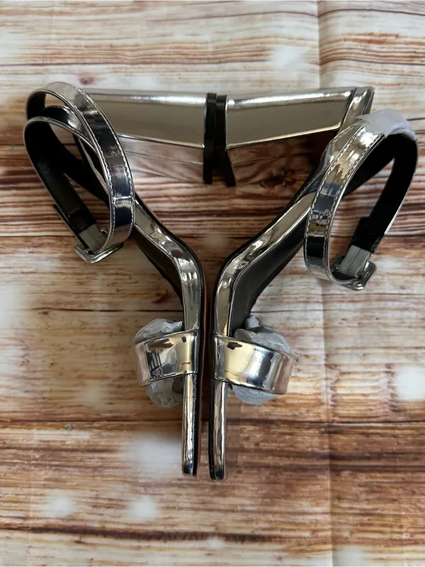 PRETTYLITTLETHING Silver Metallic Thick Strap Block Heeled Dressy Sandal Size 7 - Image 7