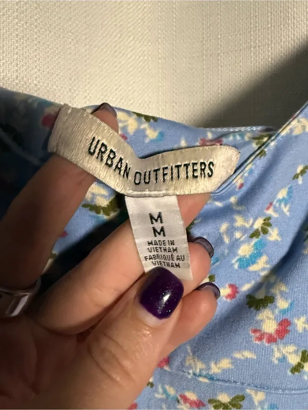 Urban Outfitters Raleigh Blue Floral Romper Size Medium - Image 6