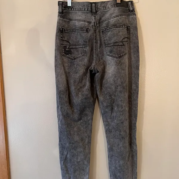 Distressed Jeans - Image 3