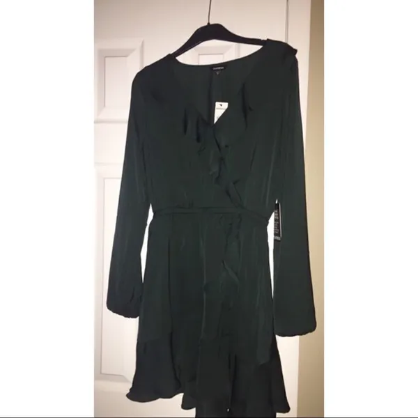 ✨ Ruffle Fit And Flare Mini Dress ✨ - Image 3