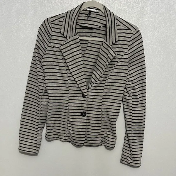 Check & Stripe Women Blazer Gray Black Horizontal Stripe Soft Knit Medium - Image 2