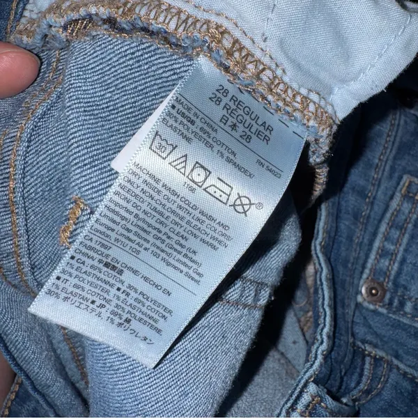 GAP denim bootcut jeans - Image 4