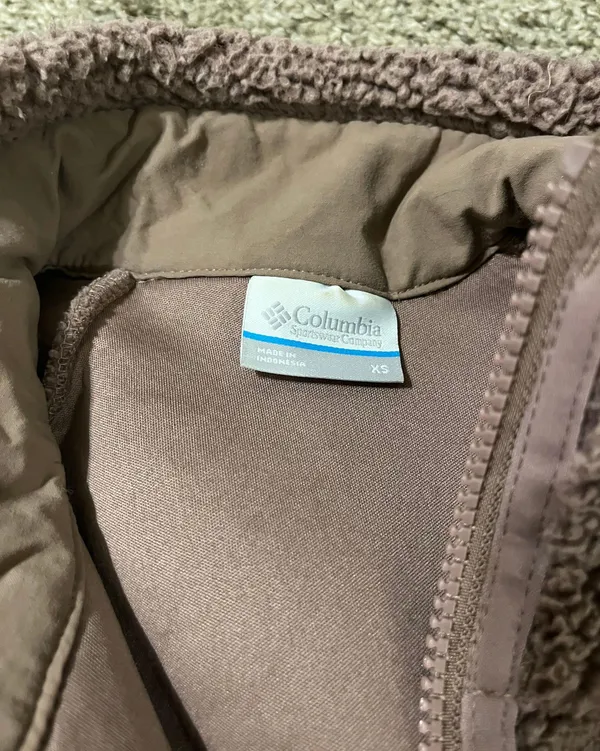 Columbia Fuzzy Full Zip - Image 2