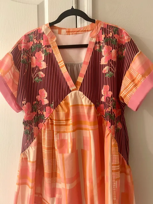 Floral Print Short Sleeve V-Neck Ruffled Hem Loose Mini Dress with Pockets M - Image 2