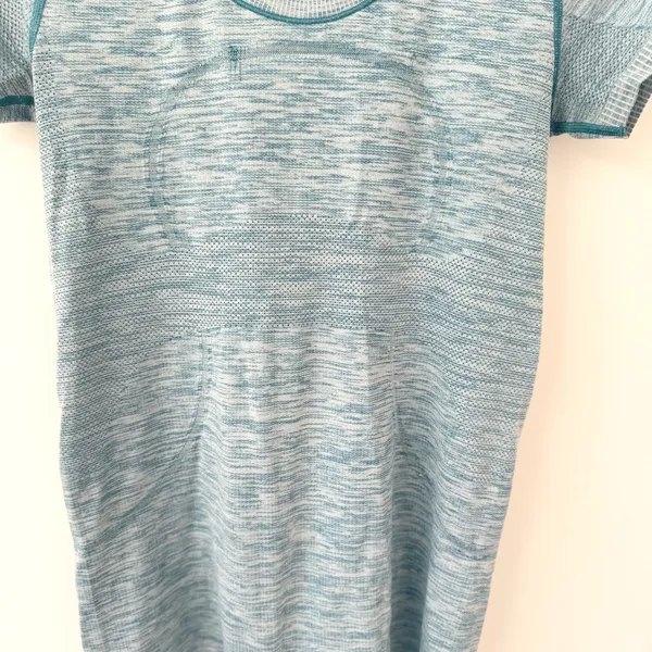 Lululemon Women's Swiftly Tech Short Sleeve‎ Scoop Heathered Tofino Teal Sz 8 - Image 6
