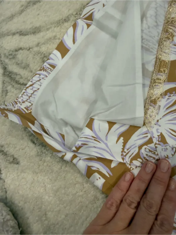 Lilly Pulitzer Tan Dress with White Tropical Floral Print NWOT - Image 7