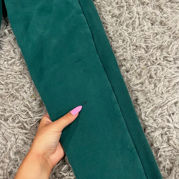 Aritzia TNA Sweatpants - Image 3