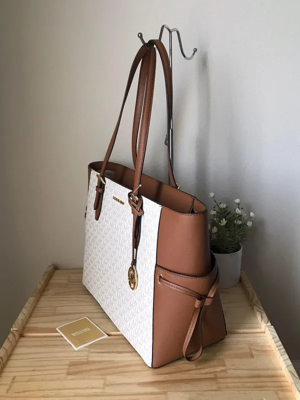 Michael Kors Purse - Image 4