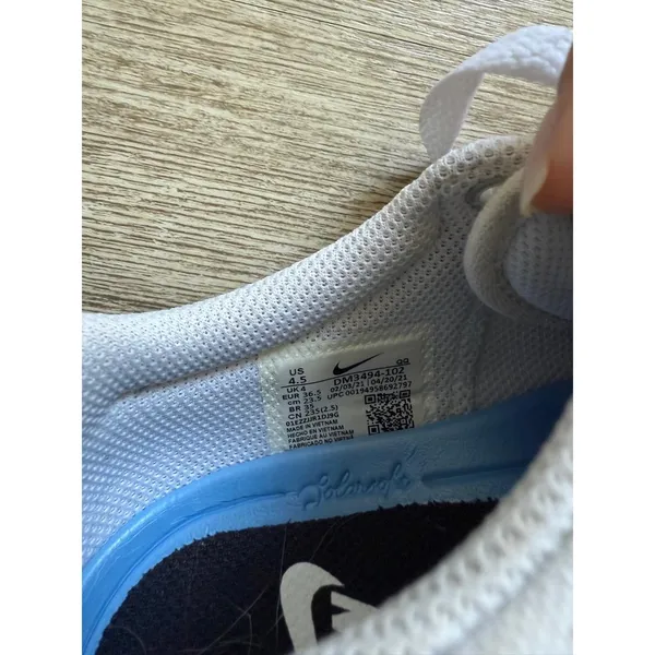 White Nike SB Chron 2 Sneakers size 4.5 - Image 3