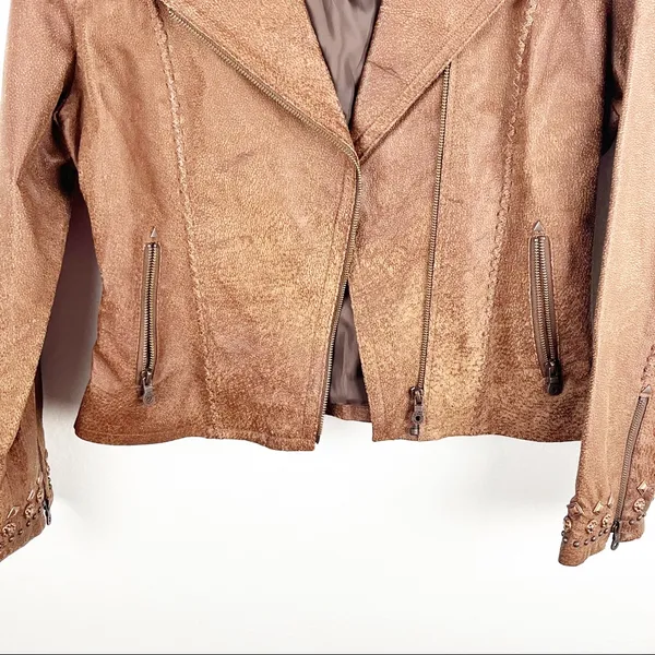 CRIPPLE CREEK Brown 100% Genuine Leather Studded Zip Pockets Jacket Size Medium - Image 8