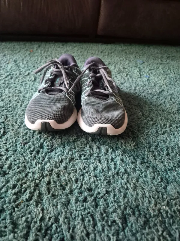 Under Armour women's Thrill 3 Running Shoes 6 - Image 2