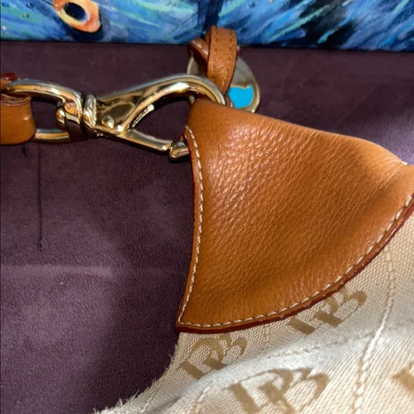 Vintage Dooney & Bourke Cream Monogram Large Hobo Shoulder Bag - Image 8
