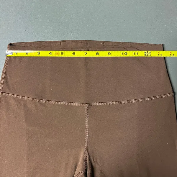 Lululemon Flared Leg High Rise Leggings Womens 8 Activewear Yoga Pilates Gym - Image 8