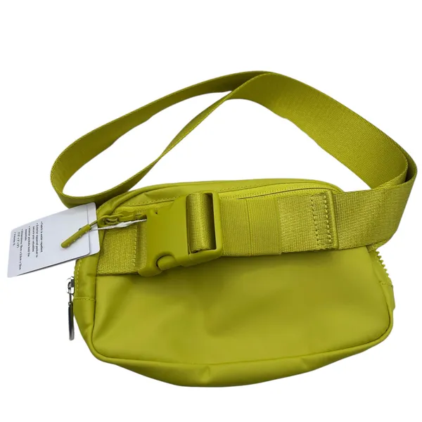 Lululemon Everywhere Belt Bag Neon Green Chartreuse Fanny Pack‎ Rare Color Y2K - Image 11