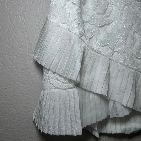 Naked Wardrobe White Sequin Lace Mini Skirt Ruched Satin Waist Pleated S nwot - Image 2