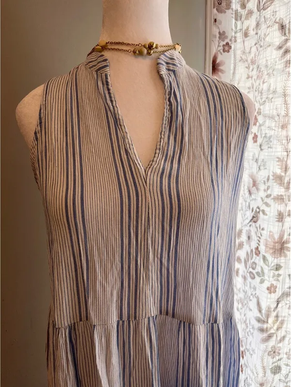 Banana Republic Striped Tiered Gauze Midi Dress - Sleeveless Blue & White Small - Image 5