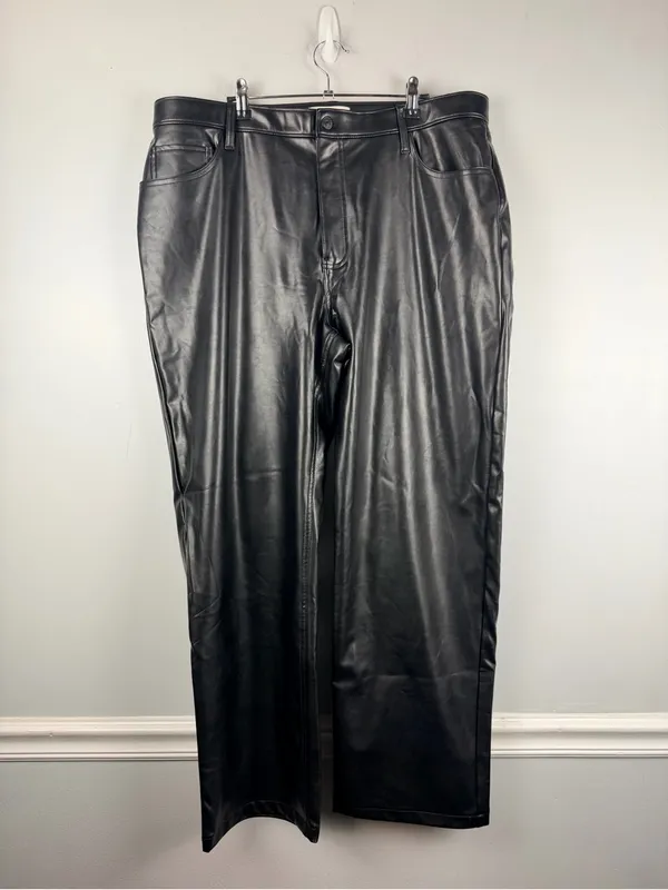 Abercrombie & Fitch High Rise 90s Relaxed Vegan Leather Pant black size 34 curve - Image 2