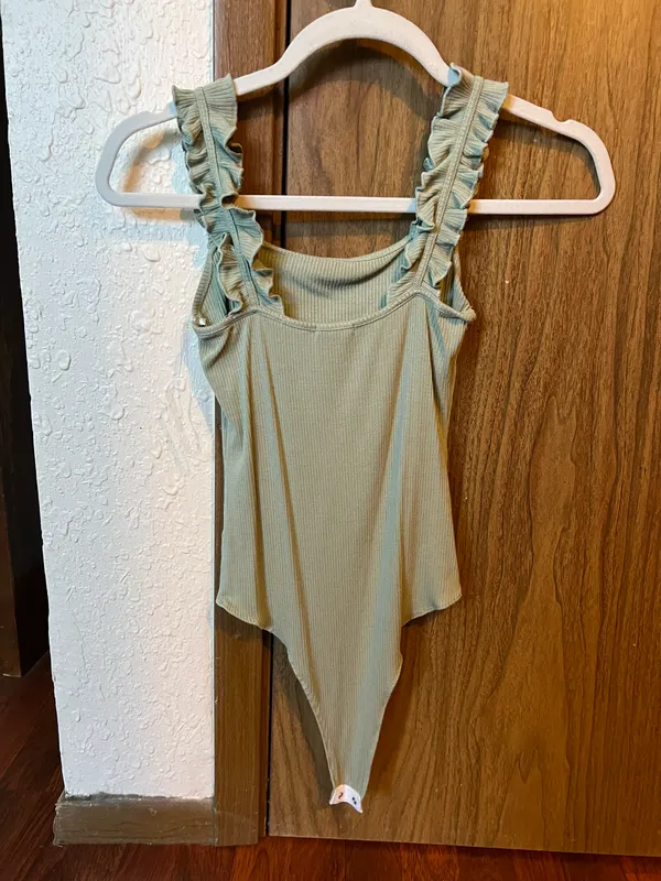 boutique sage bodysuit Green - Image 2