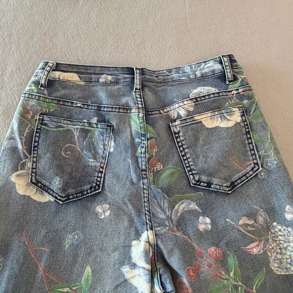 Women's Denim Floral Stamped Jeans Size Large #260709 - Image 11