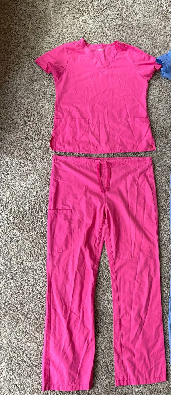Scrub set Pink - Image 3