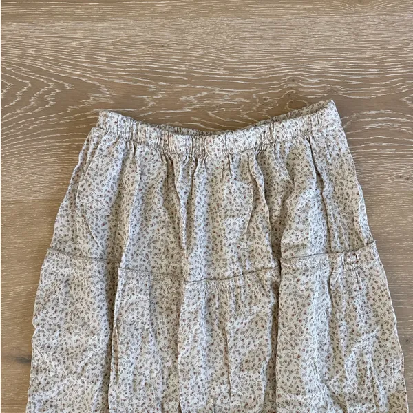 Brandy Melville Maxi Skirt Tiered Floral One Size Beige - Image 2