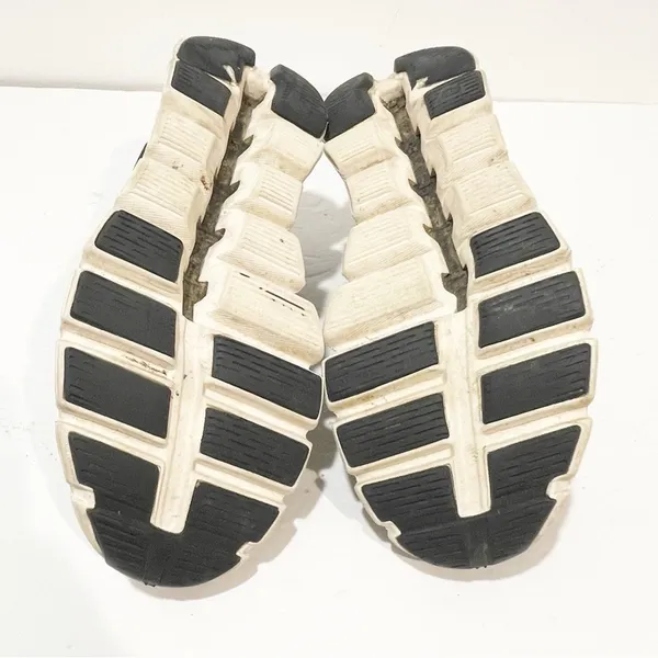 On Cloud 5 Women’s Size 8 Black White Running Sneakers Tennis Shoes Lace - Image 8
