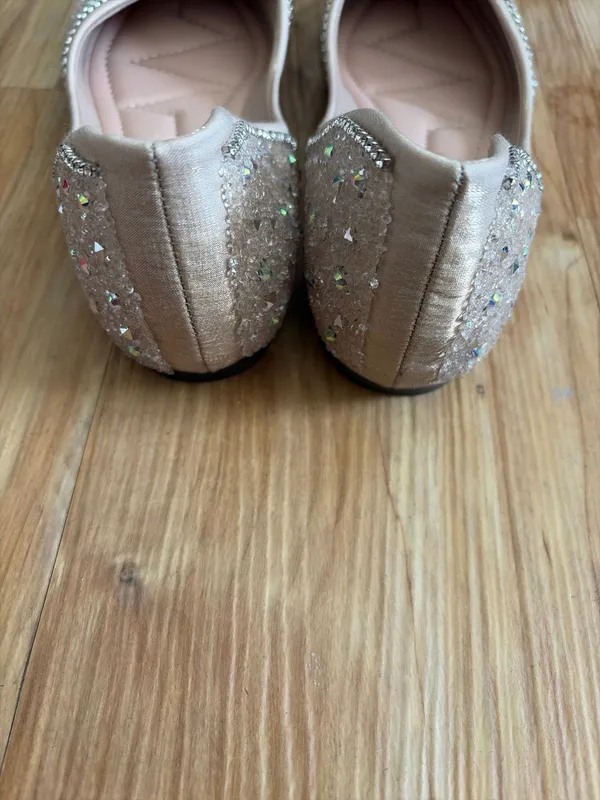 sparkly pointed-toe flat shoes featuring an elegant rhinestone-embellished bow - Image 3