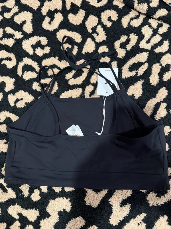 Gymshark Top Crop - Image 4