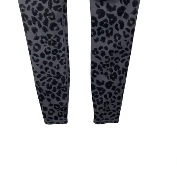 Varley Century‎ Dark Gray Cheetah Leggings Size Small - Image 8