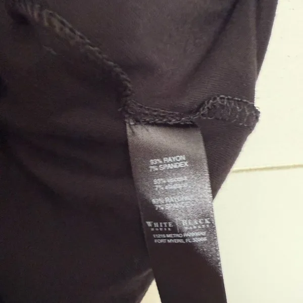 White House Black Market Women’s Medium Black Stretchy Skirt - Image 3