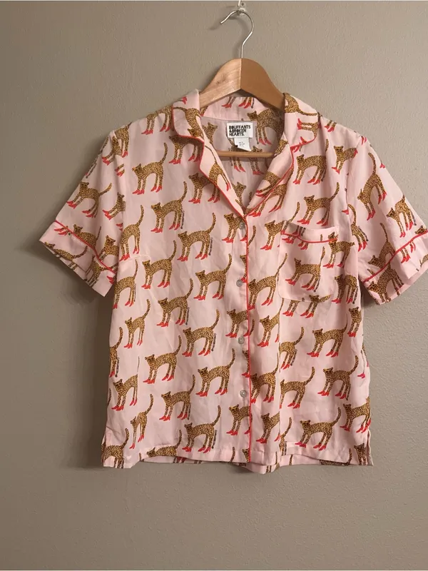 BOUFFANTS & BROKEN HEARTS Short-Sleeve Pajama Top - Image 2