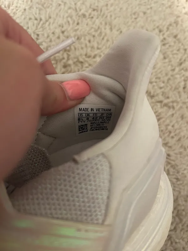 Adidas Ultraboost Women’s Shoes - Image 3