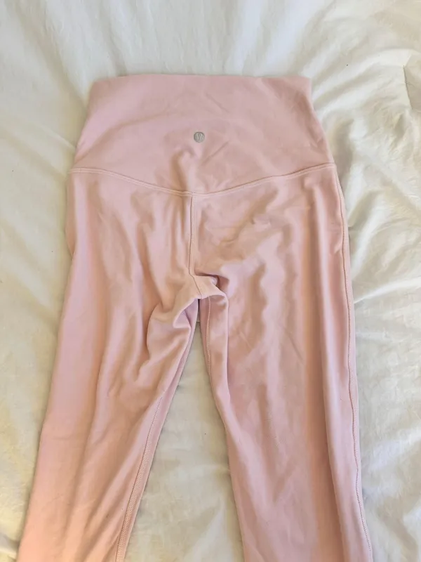 Lululemon light Pink leggings - Image 3