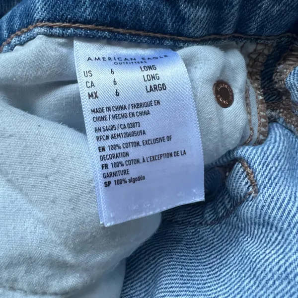 American Eagle Outfitters Light Blue Relaxed Jeans - Image 3