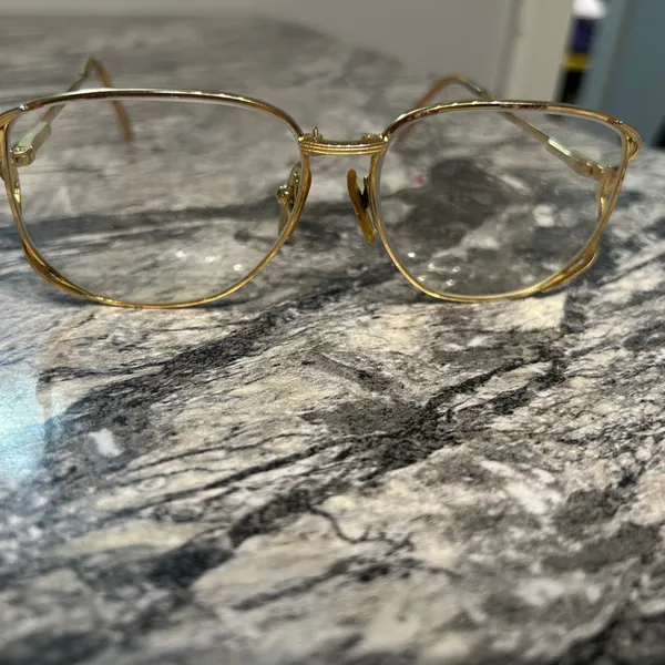 Elegant Gold Frame Glasses - Image 10
