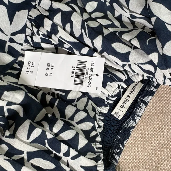 Abercrombie and Fitch Blouse - Image 6