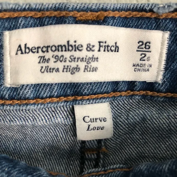 Abercrombie 90s Ultra High Rise Straight Jeans. Size 2S, 26 - Image 8