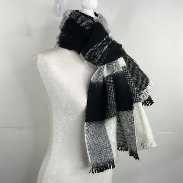 SCARF Chunky Warm Cozy large block plaid rectangular scarf black and white - Image 2