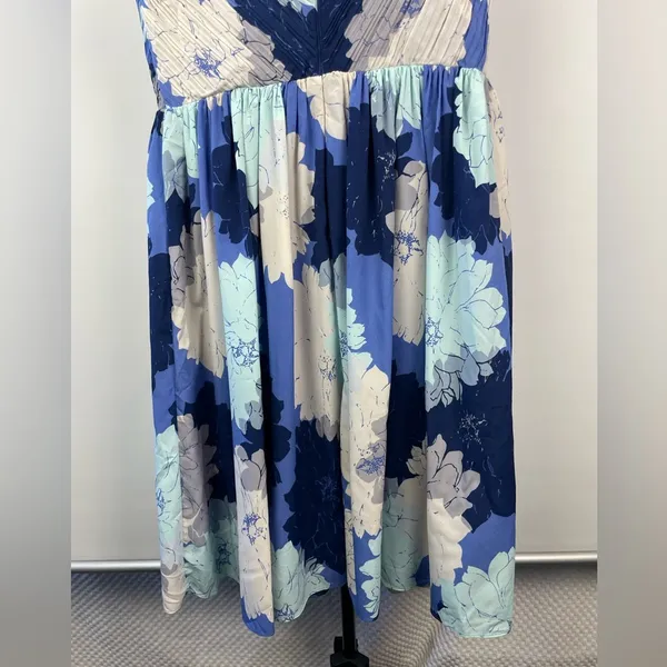 Banana Republic Blue Floral Empire Waist Knee‎ Length Dress with Pockets - Image 12
