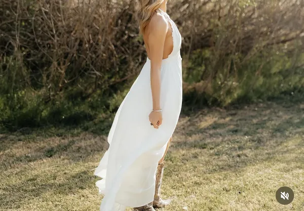white long boutique dress - Image 3