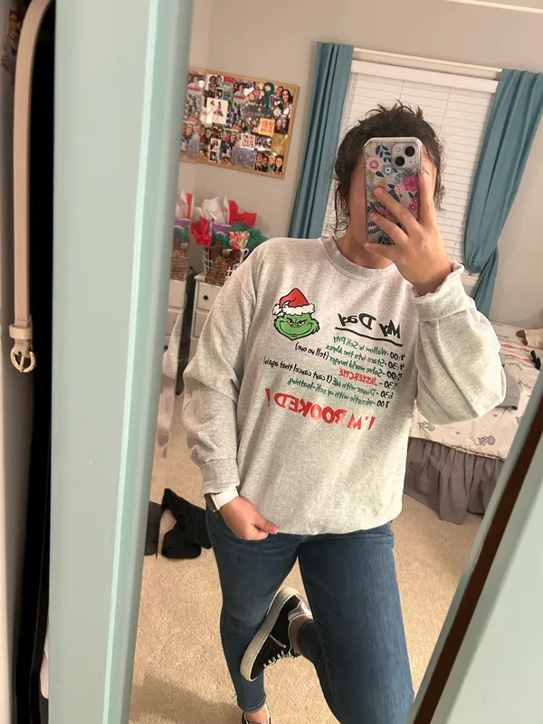 Gildan Grinch Sweatshirt - Image 4
