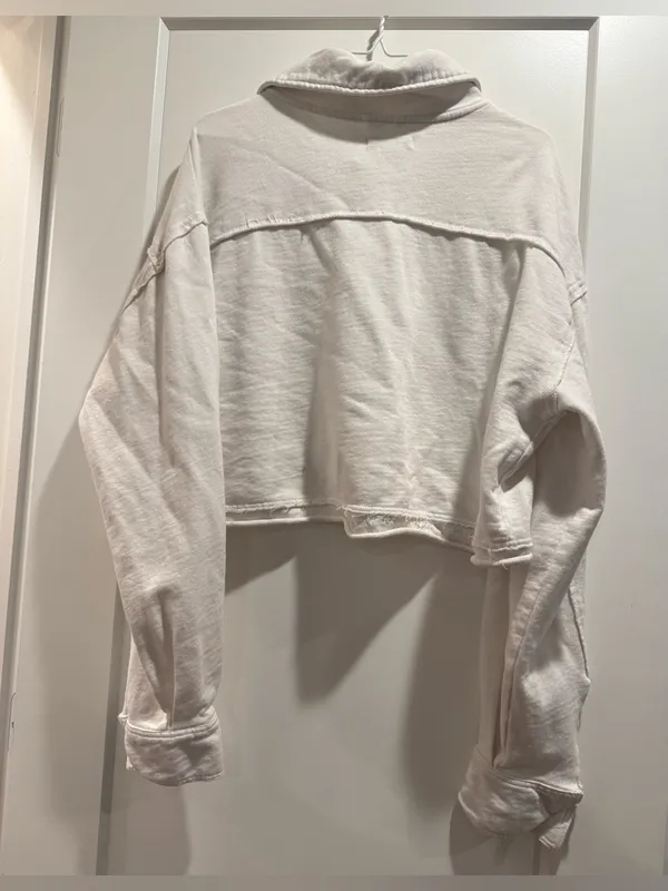 Free People Women's‎ White Collared Long Sleeve Cropped Shirt Jacket Size L - Image 3