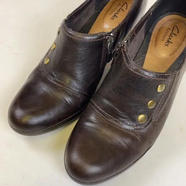 Clarks Artisan Brown Leather High Heel Clogs Size 8.5 A3‎ - Image 5