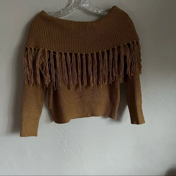 Angashion Off Shoulder‎ Fringe Gold Sweater - Image 7