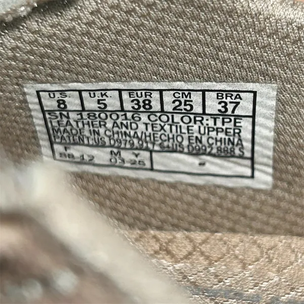 Skechers Slip Ins Hillcrest‎ Sunapee Trail Taupe Suede Shoes Women's 8 Hiking - Image 9
