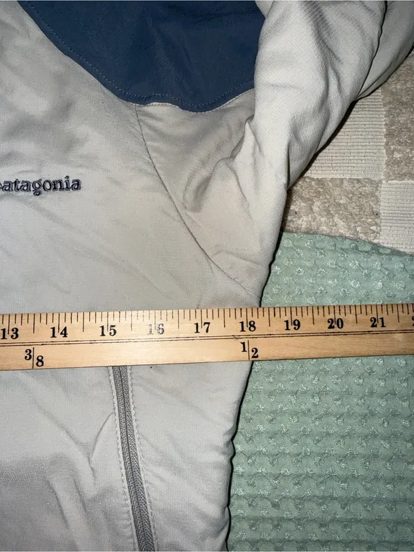 Patagonia R1 full-zip jacket size M - Image 3