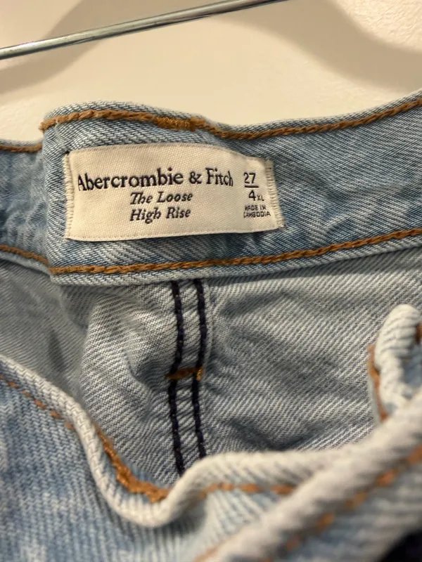 Abercrombie High-Rise Jeans - Image 3