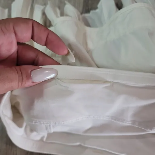 Lululemon City Sky Run By Skirt White size 10 pockets ruffle tennis skirt - Image 4
